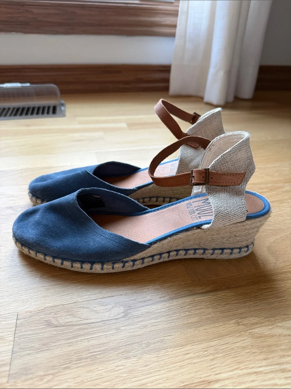 Miz Mooz blue suede